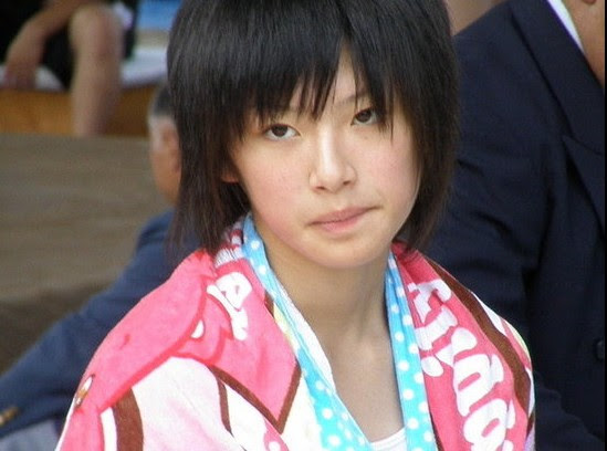 相撲をする日本の女の子 写真集 中国網 日本語