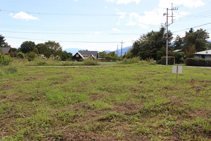 売土地 148坪 760万円 大泉町 舗装公道に接する便利な場所 日当たり良好 Yatsunavi