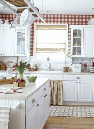 Red and white gingham country kitchen | For the Home | Pinterest