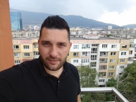 Selfie samples - Samsung Galaxy J3 (2016) review