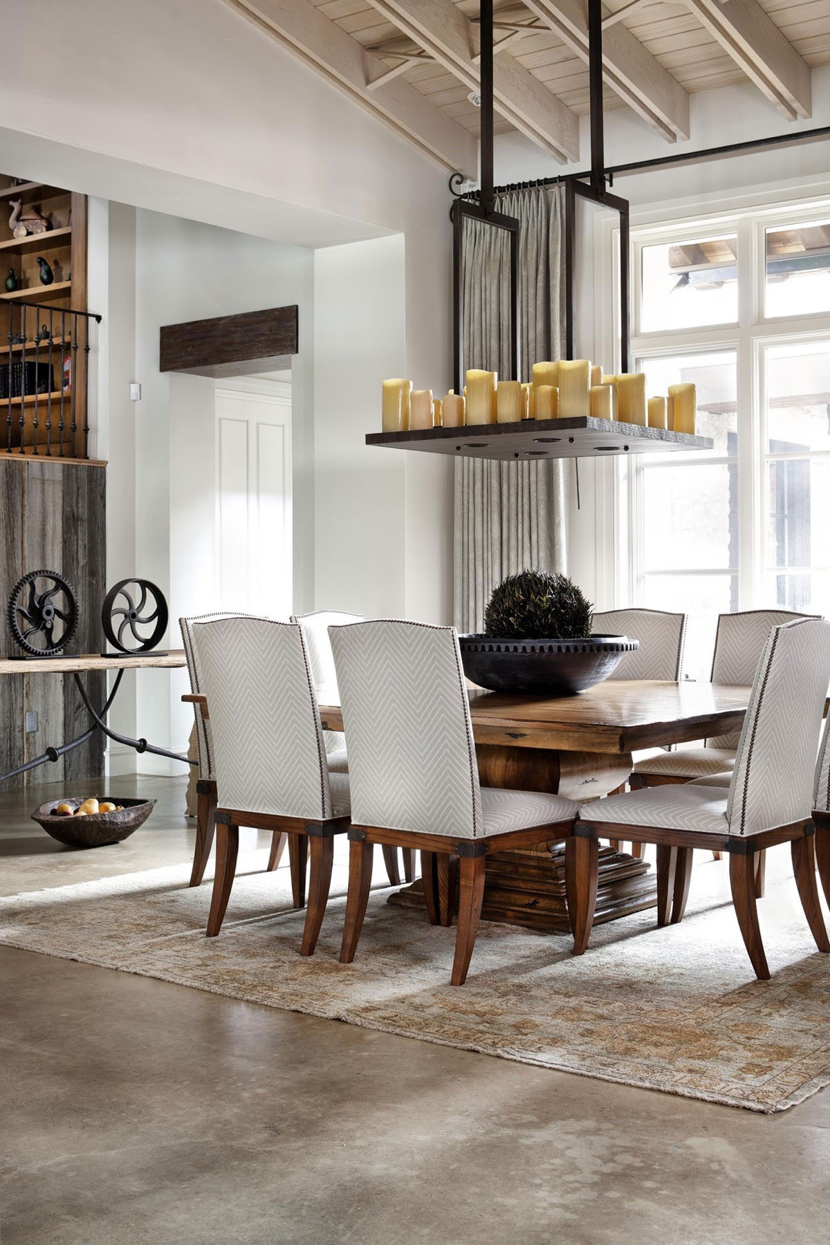 30 Rustic Dining Rooms That Radiate Refinement