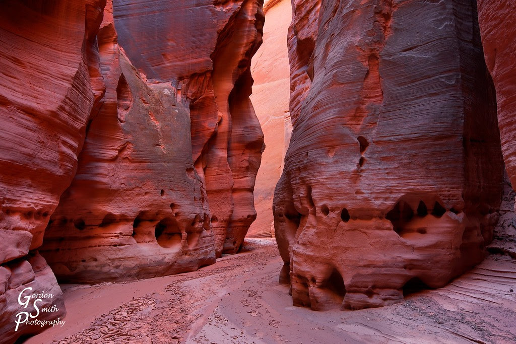 buckskin gulch pillars with eyes hiking buckskin gulch adventure