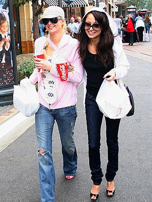 ARMED & FRIENDLY photo | Nicole Richie, Paris Hilton