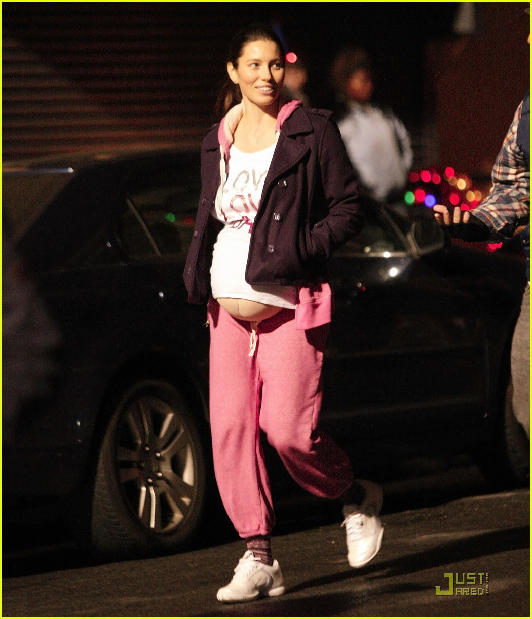 Jessica Biel: 'New Year's Eve' Baby Belly!: Photo 2582215 ...