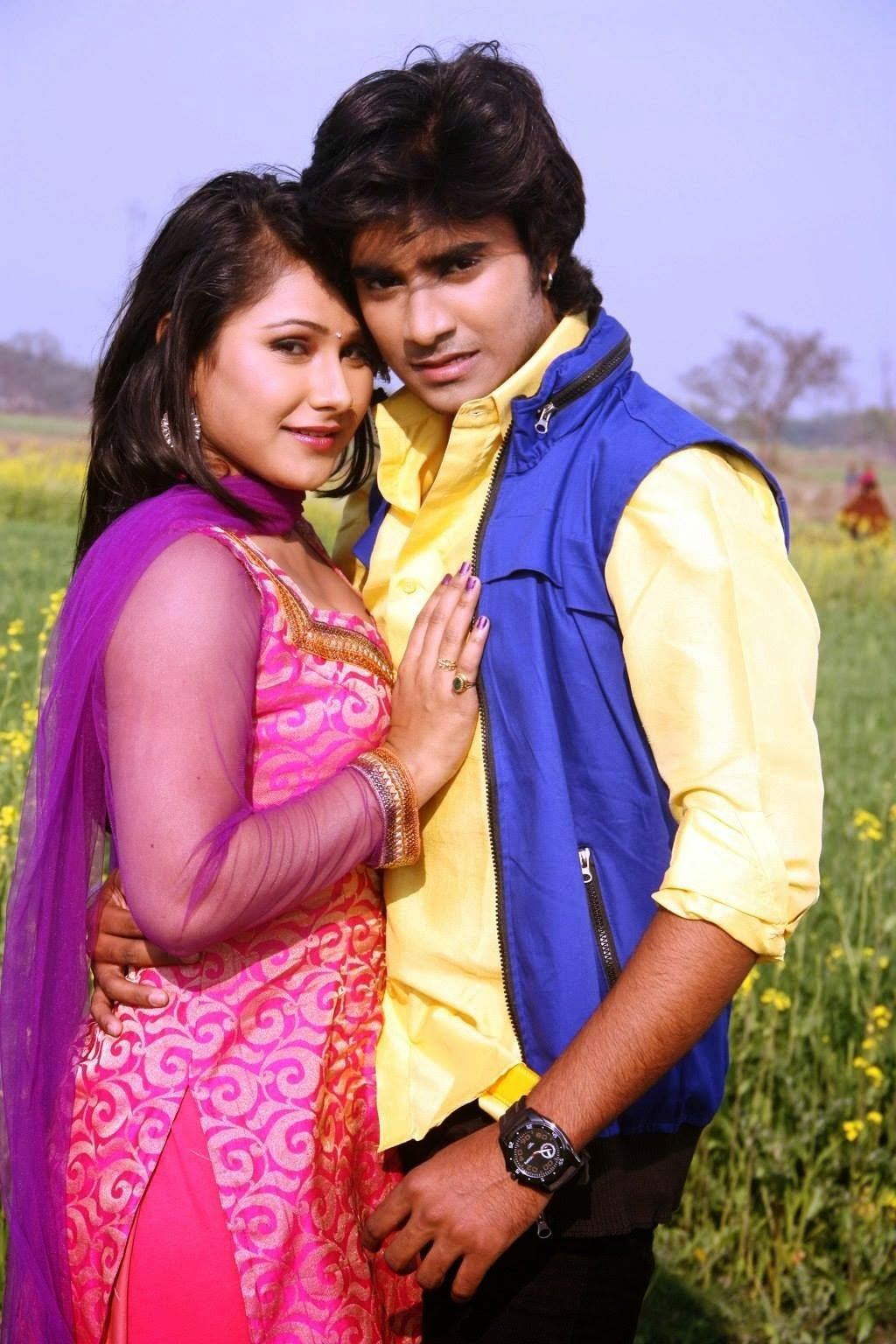 Bhojpuri Actess Priyanka pandit photo