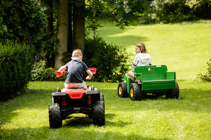 Race -- Grandma and Grandpa's -- Rootstown, Ohio, USA -- Copyright 2014 Jeffrey Friedl, http://regex.info/blog/