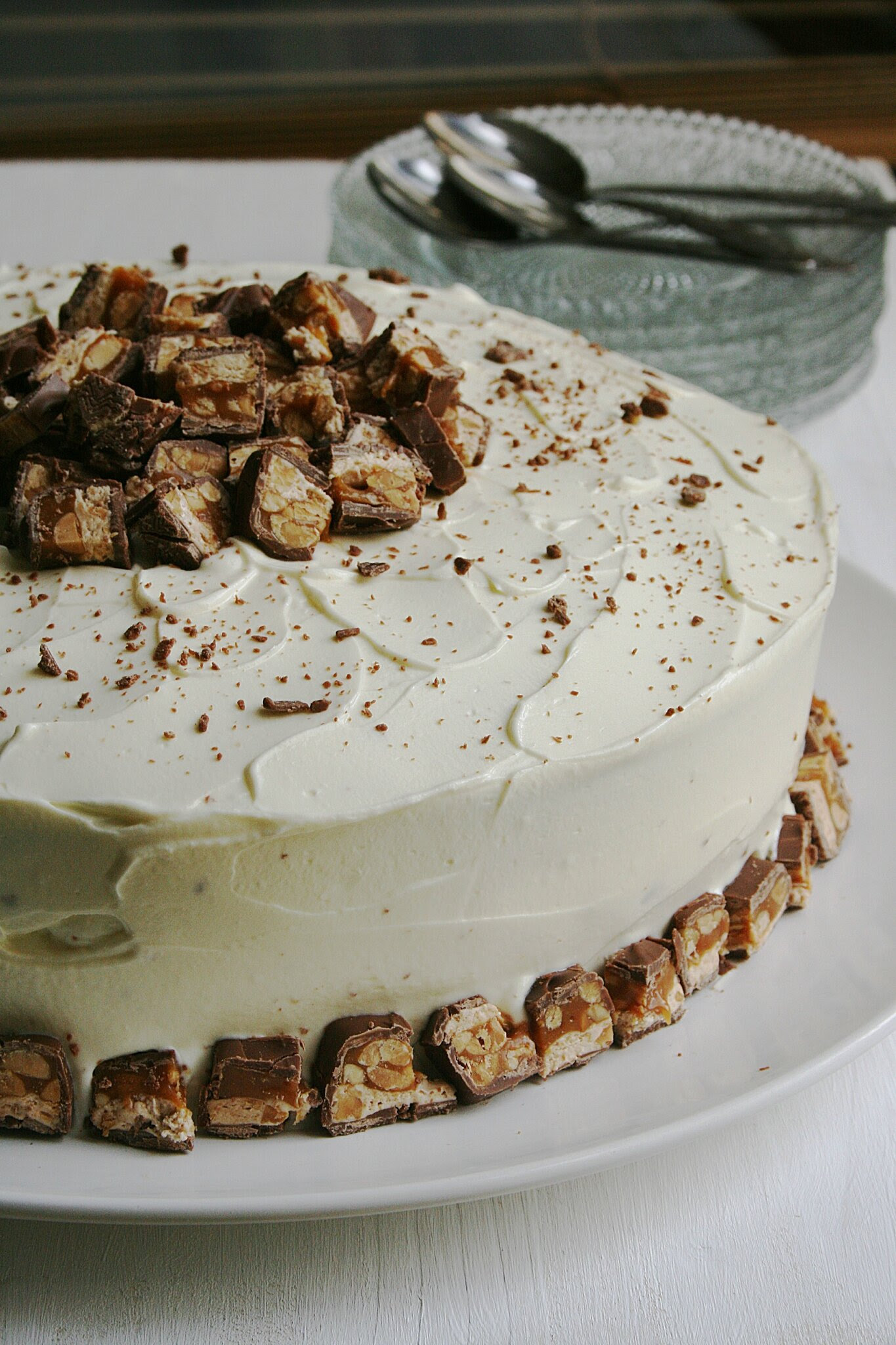 Snickers Layer Cake Gateau A Etages Aux Snickers Passion Culinaire By Minouchka