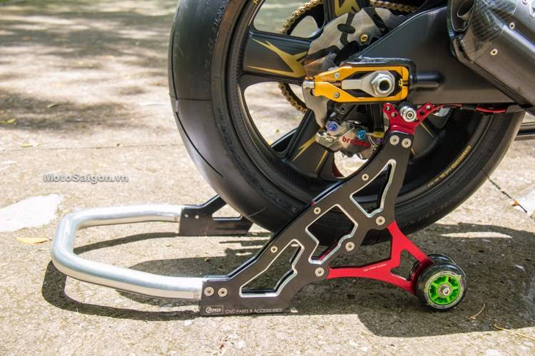 Heboh Modifikasi Yamaha Jupiter MX KING 150 Velg Moge Heboh Modifikasi Yamaha Jupiter MX KING 150 Velg Moge