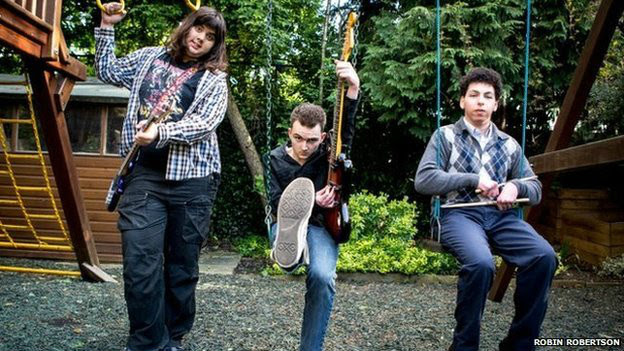 Integrante de la banda The AutistiX