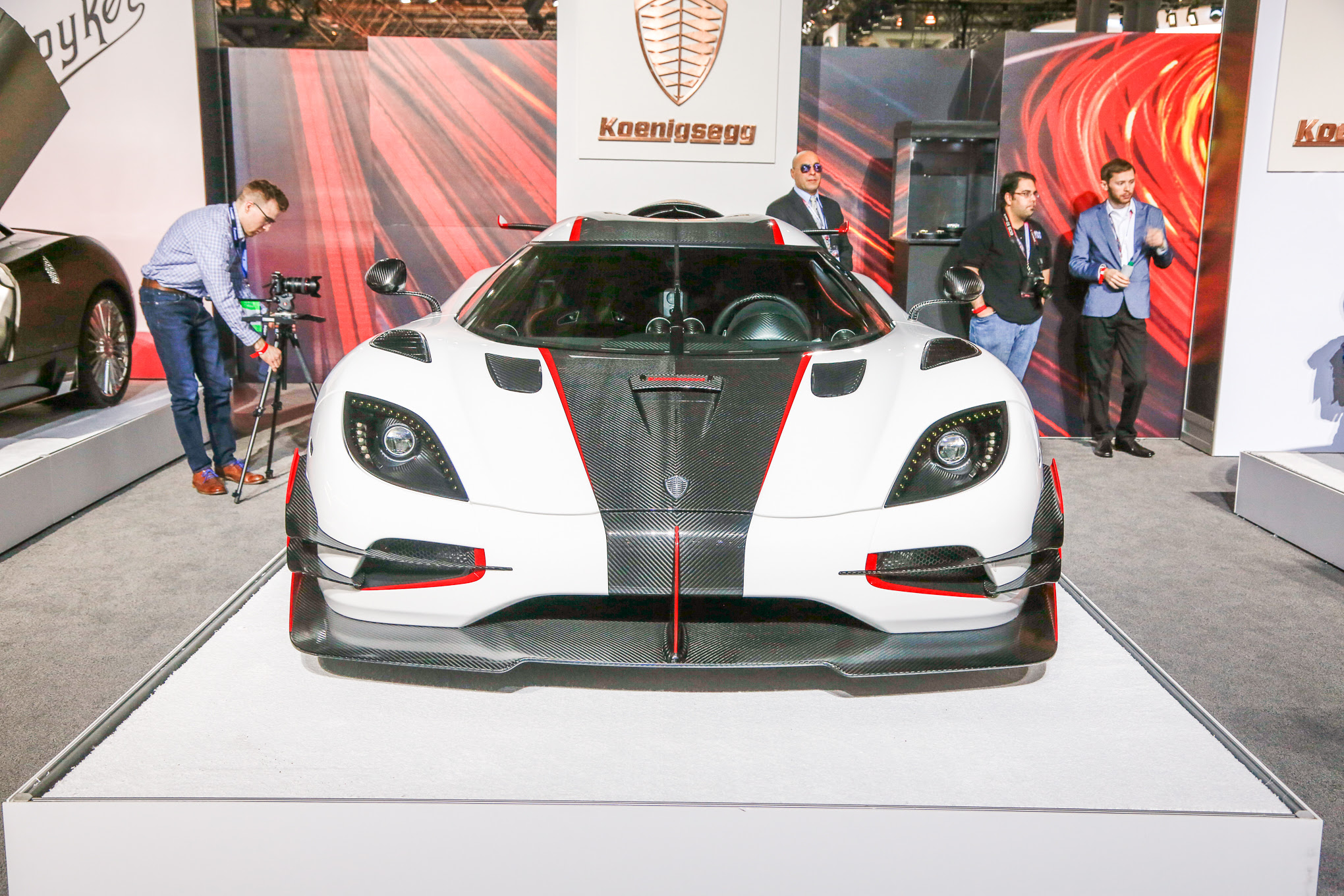 Koenigsegg Regera front end 1