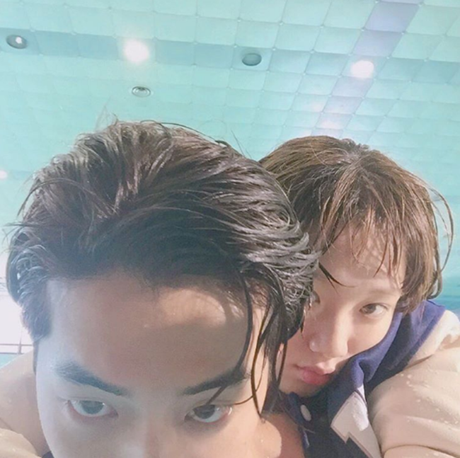  Khi bể chạng vạng chứng đôi chân dài Lee Sung Kyung Nam Joo Hyuk là sự thật, và yêu thương - Ảnh: 34. "title =" tình hình lúc này chỉ ra trung bình một đôi chân dài và Nam Kyung Joo Lee Sung Hyuk là tổ chức từ thiện thật - Hình ảnh 34. "rel =" lightbox "PHOTOID =" c7eed1e0- 28ad-11e7-871c-73d51fcb1f70 "type =" "style =" ảnh max-width: 100%; "dữ liệu ban đầu =" http://ift.tt/2p8n3uL "width =" height " = ""> </div> <div class=