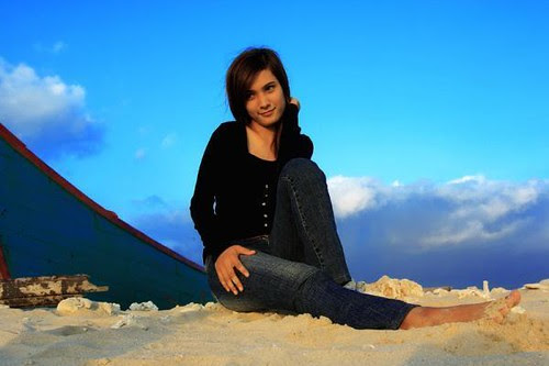 cute-miranda-in-natural-shoot-focus8 by ibidadari.