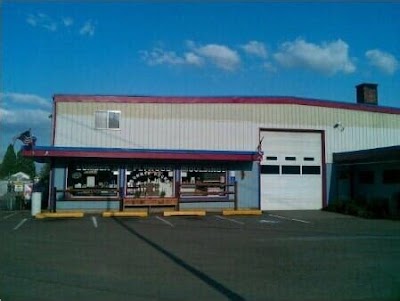 Salem Bargain Barn: A Relaxed English Language Silo Interior Design