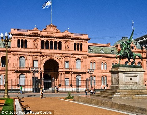 It's worth wandering past the President's 'Pink House' residence, La Casa Rosada