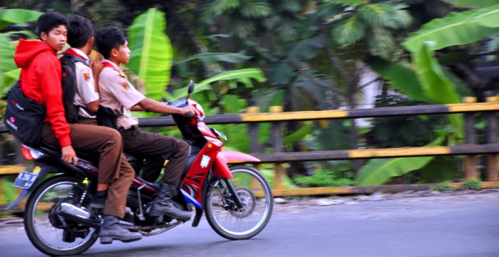 Tertib di Jalan karena takut ada Petugas