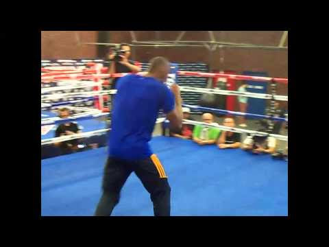 Erislandy Lara training for Vanes Matirosyan