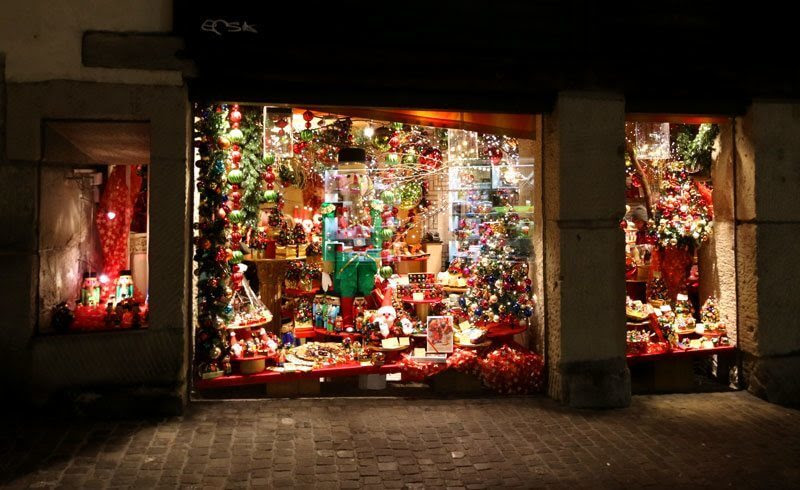 Here s what Z rich looks like with Christmas  decorations 