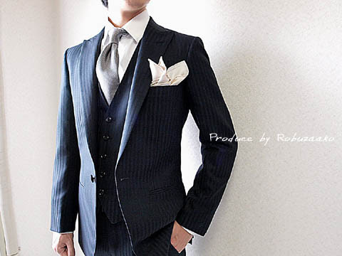 新郎衣装 新郎様結婚式スーツ 結婚式 披露宴御出席用 ネイビースリーピーススーツ 大阪 阿倍野 オーダースーツ大阪 神戸 京都 奈良 スーツ着こなしブログ 大阪 オーダースーツ屋 ロブザーコ 最新記事はこちらから