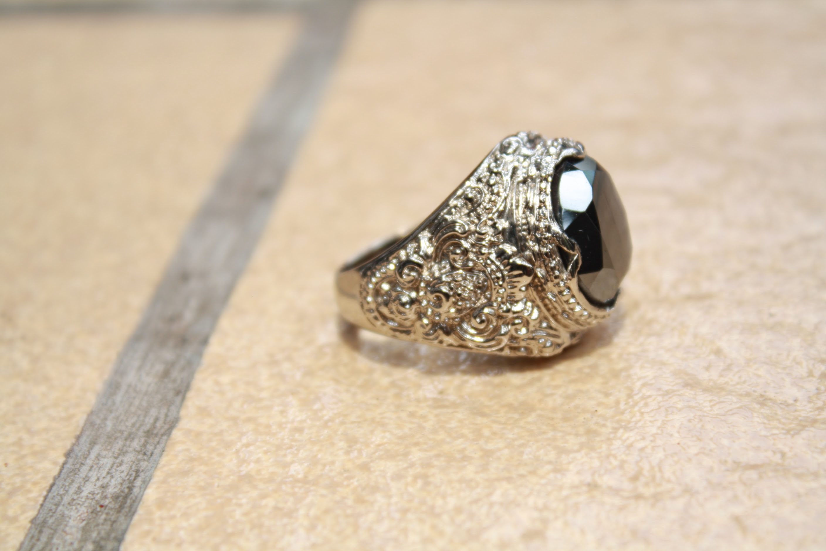 Ukuran : 18 mm x 15 mm x 7 mm Ukuran : 18 mm x 15 mm x 7 mm