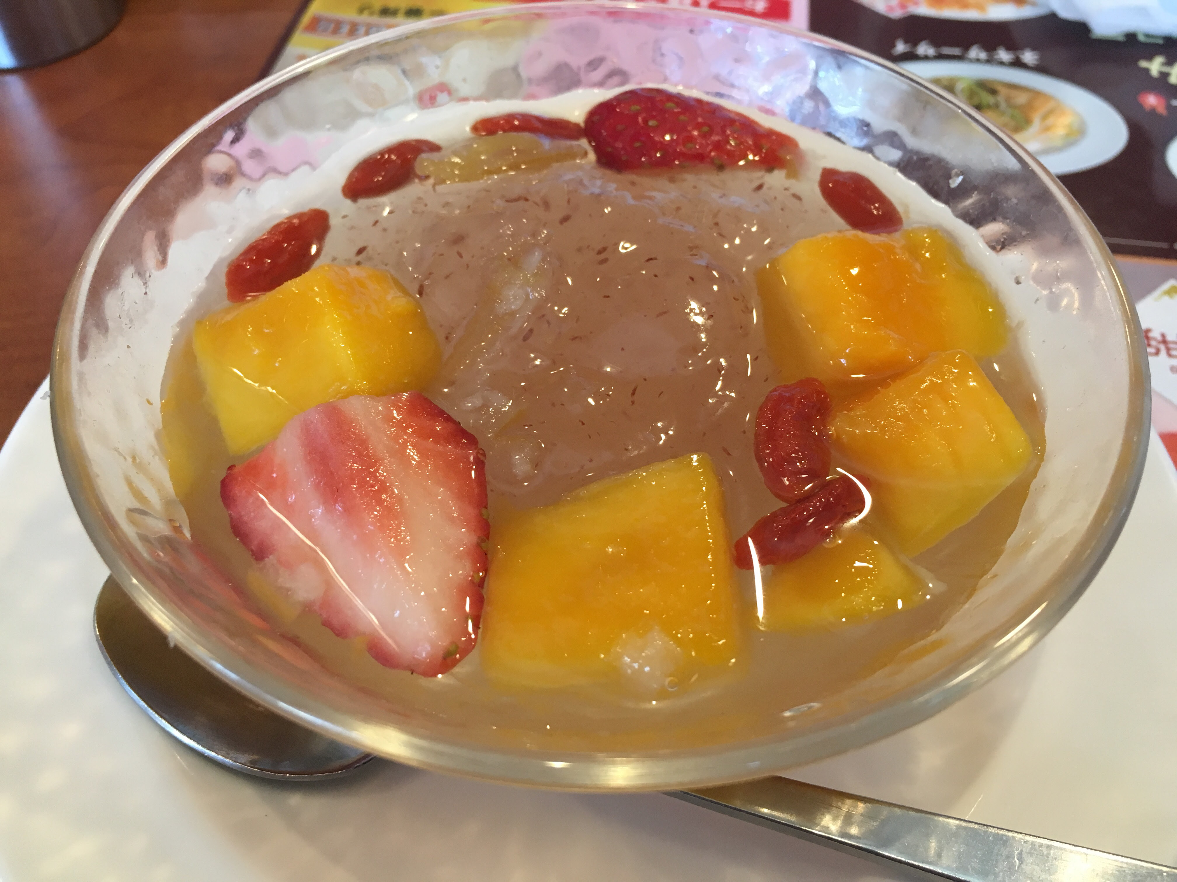 オーギョーチィ専門店 愛玉子 で本物のオーギョーチィを食べる 日和見びより