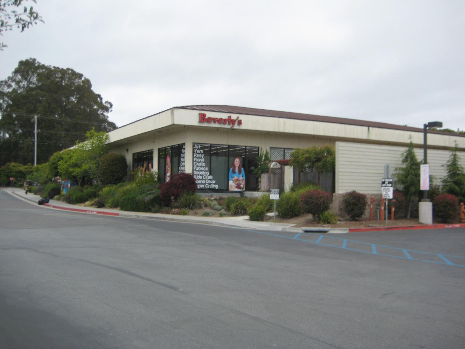 Beverly's Fabric & Crafts