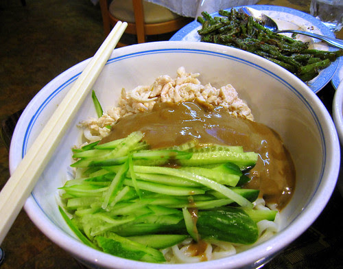 Cold sesame-chicken noodles, Tasty Noodle House