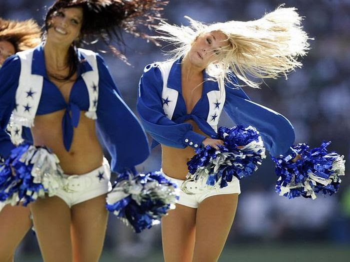 Dallas Cowboys Cheerleaders Are Damn Sexy (26 pics)