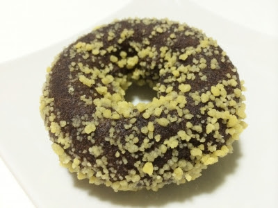 店舗によってかなりトッピングの量が違うのに驚いたけど謎のつぶつぶにハマる中毒者続出 ミスタードーナツ ゴールデンチョコレート Psychofile