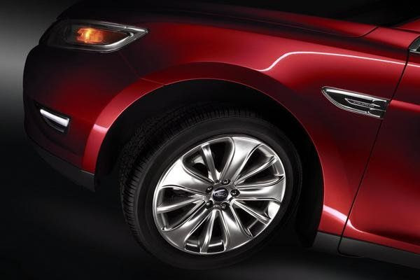 Click Here for A Bold New Appear For the 2010 Ford Taurus