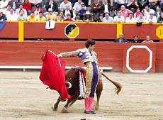 Sebastián Castella en Acho, Lima,  Perú