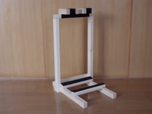 Diy 自作 省スペース 木製 ２本立て ギタースタンド ものづくり 研究所
