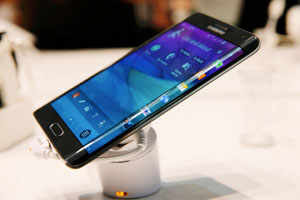Samsung Galaxy Note 4 — Rs 58,300