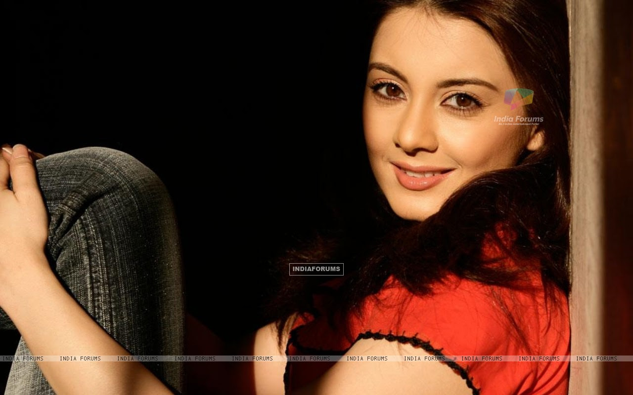 Minesha Lamba - Wallpaper Image
