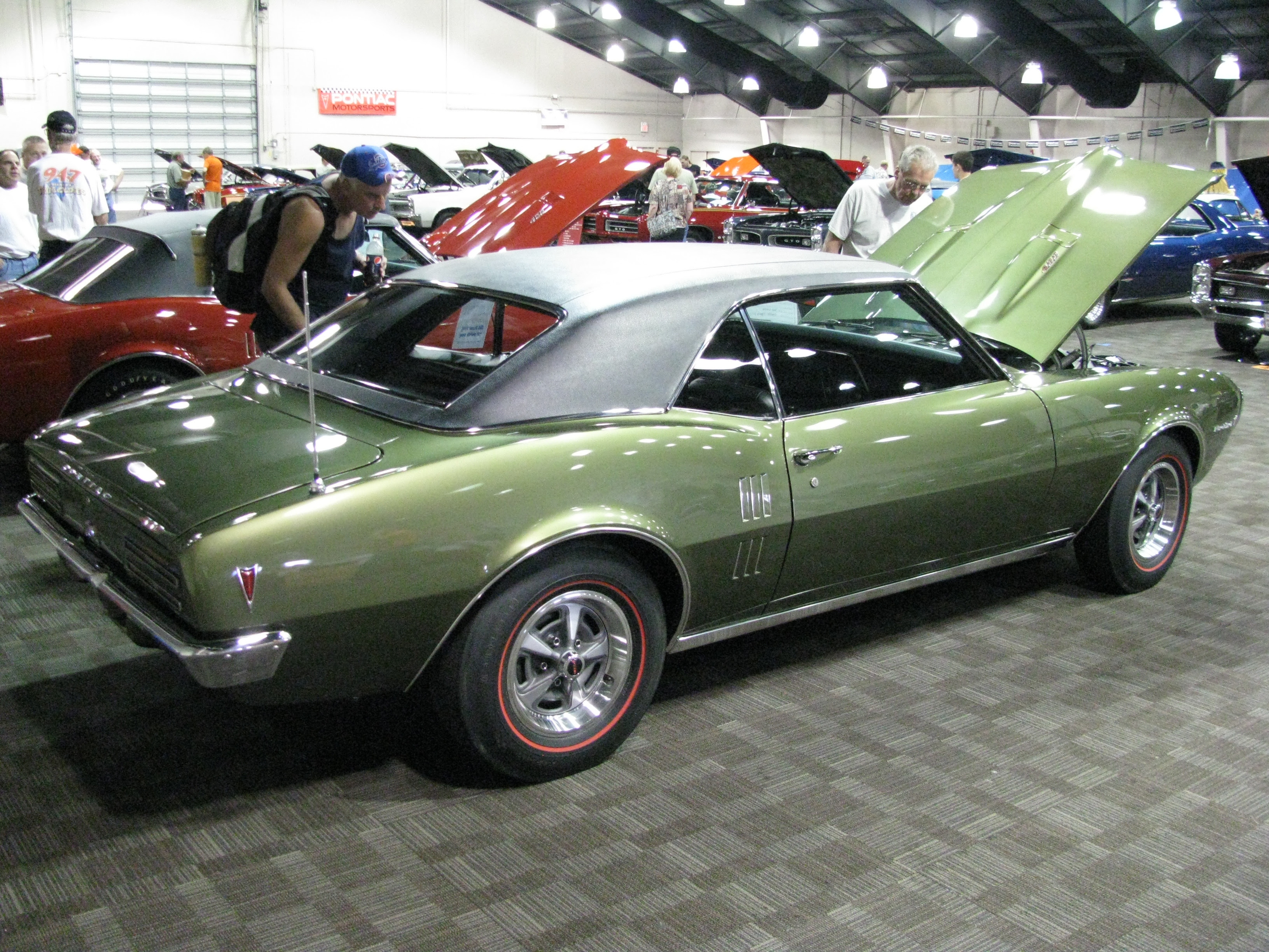 1968 Pontiac Firebird 400 Ram