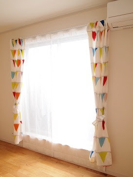 ｉｋｅａのおしゃれなカーテンがある１０の部屋