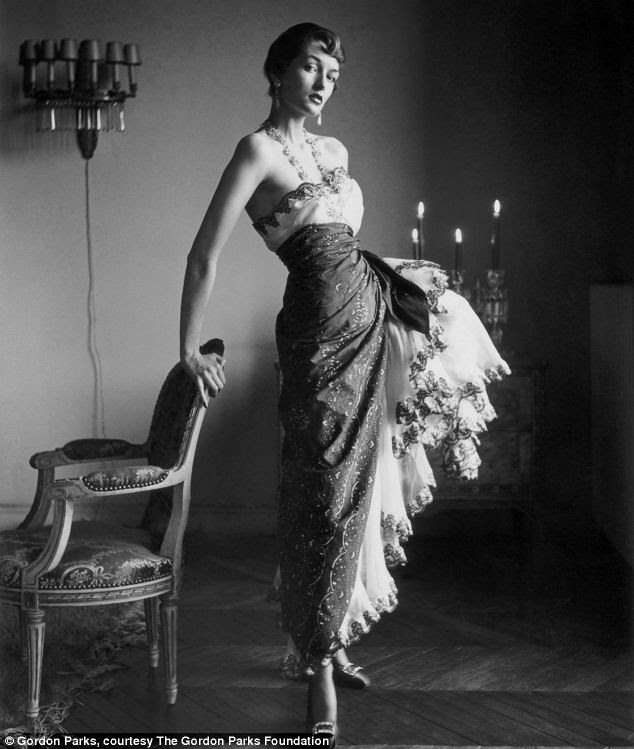 Parks, who passed away in 2006, is widely recognized as the most important and influential African-American photographer of the twentieth century
