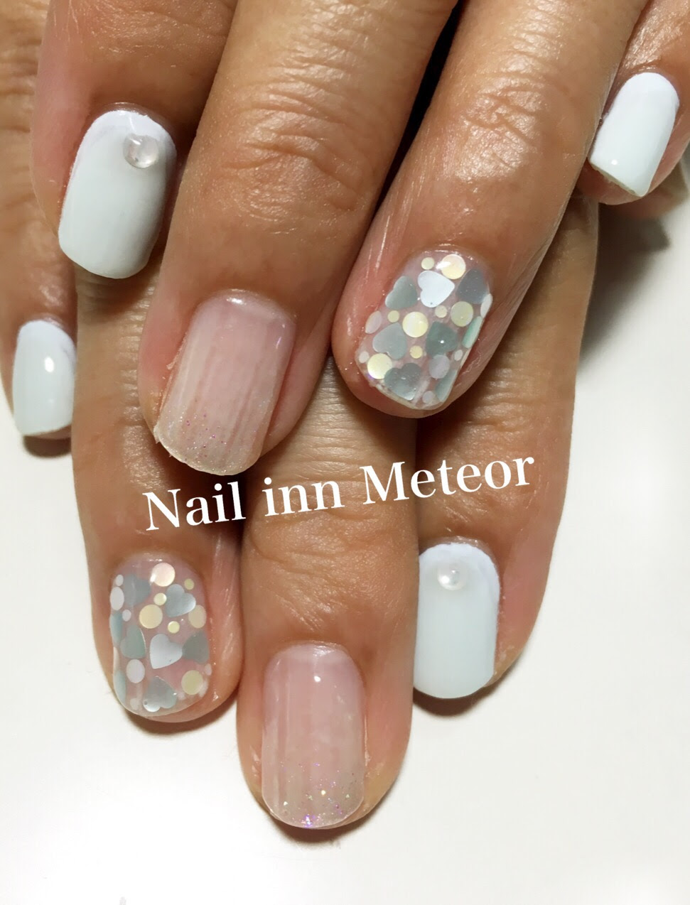 水色 白 Nail Inn Meteor 大府市のネイルサロン