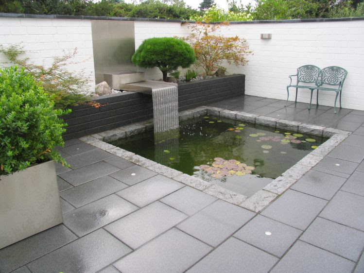 Moderne Gartengestaltung Mit Brunnen
