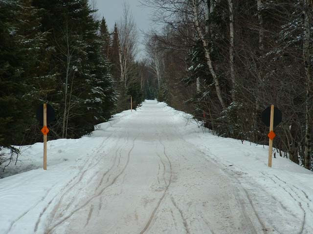 the trail crosses 41 just