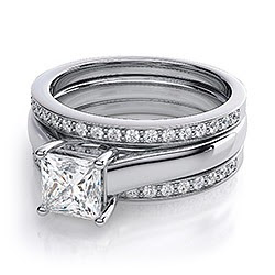 Double wedding bands on solitaire ring?? Pics please!