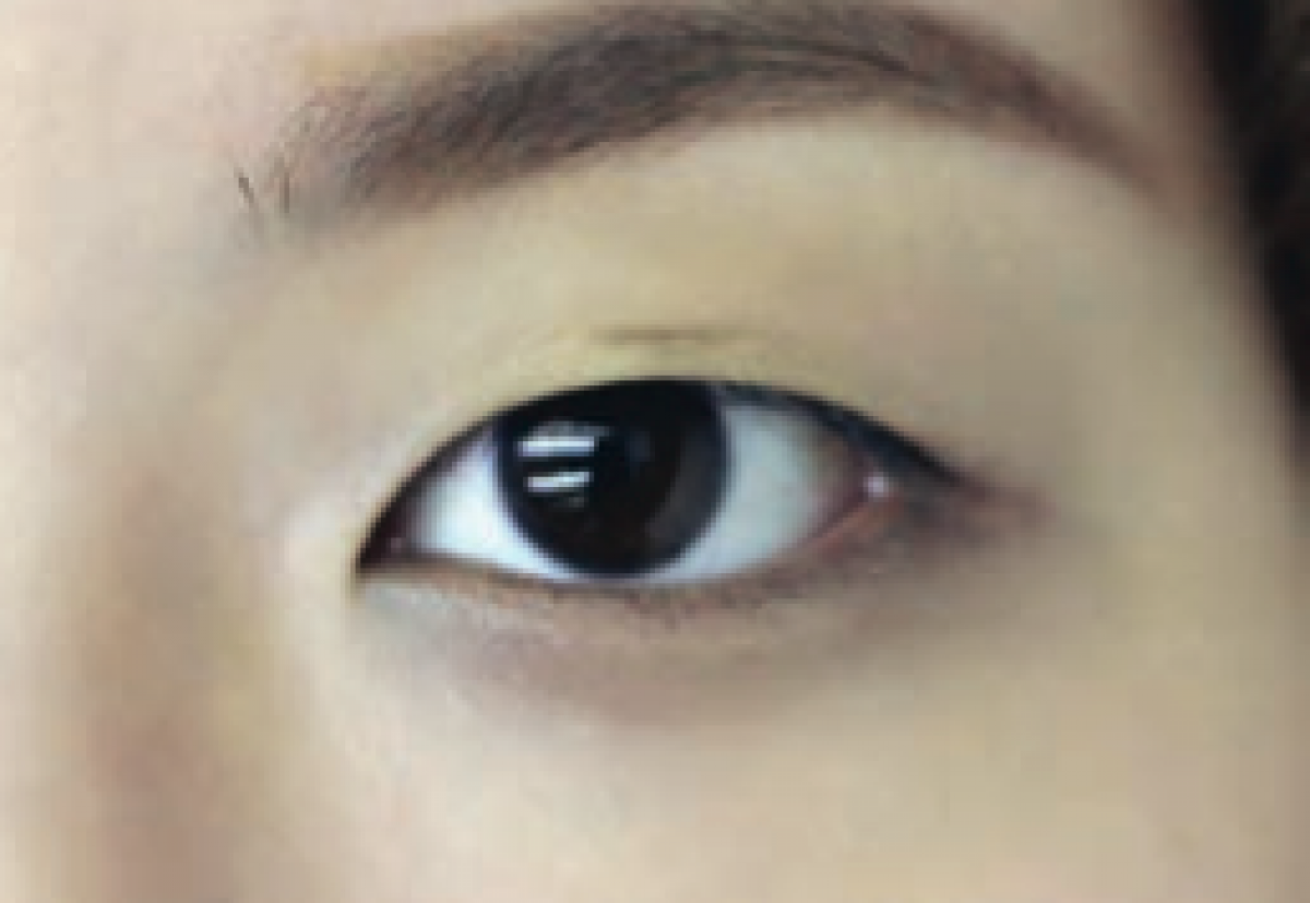 一重まぶたを 整形なし で二重まぶたに見せる ３分フェイクメイク法 コスメニュース びぃらぼ