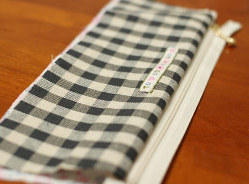 How to make a pen case (5)