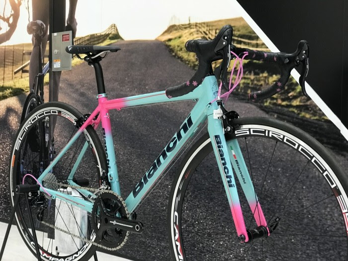 春からロードデビュー 女性にもおススメ 可愛いロードバイクあります Y S Road 神戸店