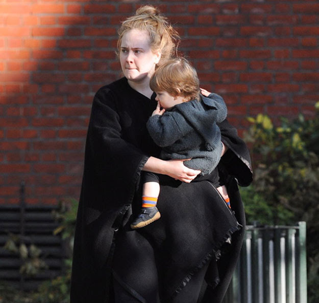 adele baby simon konecki Book Covers