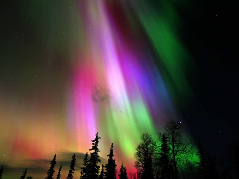 http://www.lovethesepics.com/wp-content/uploads/2011/02/Colorful-Aurora-Borealis-in-Finland.jpg