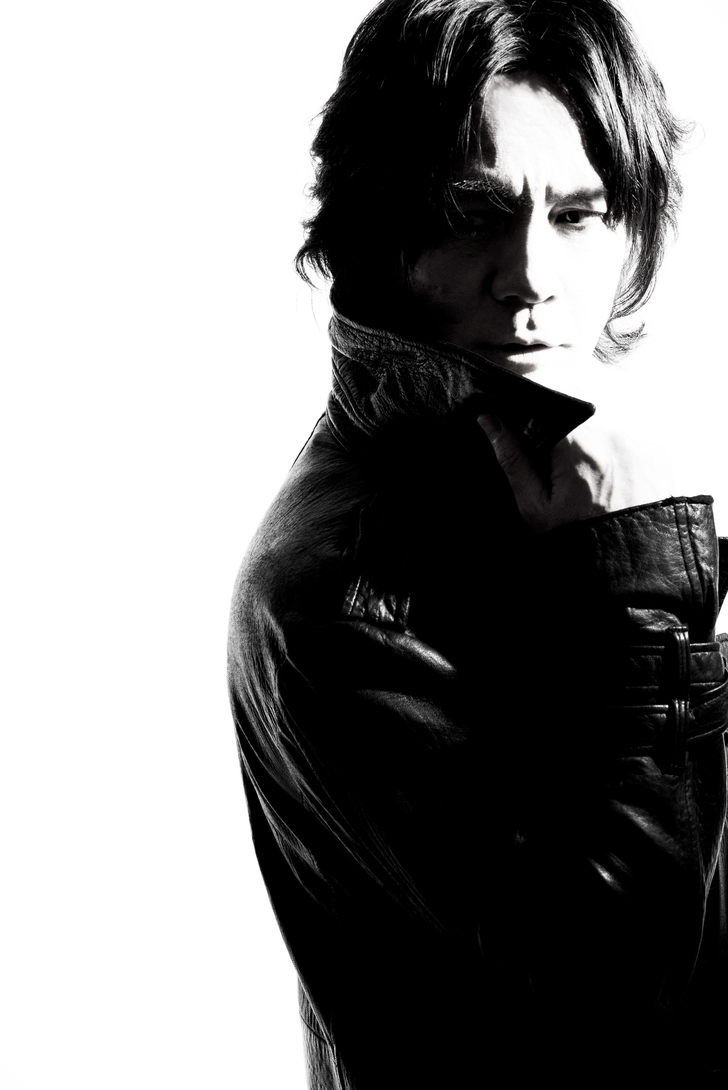 氷室 京介 画像 宇梶剛士の若い頃の経歴はうそ ブラックエンペラーや氷室京介との関係を調査