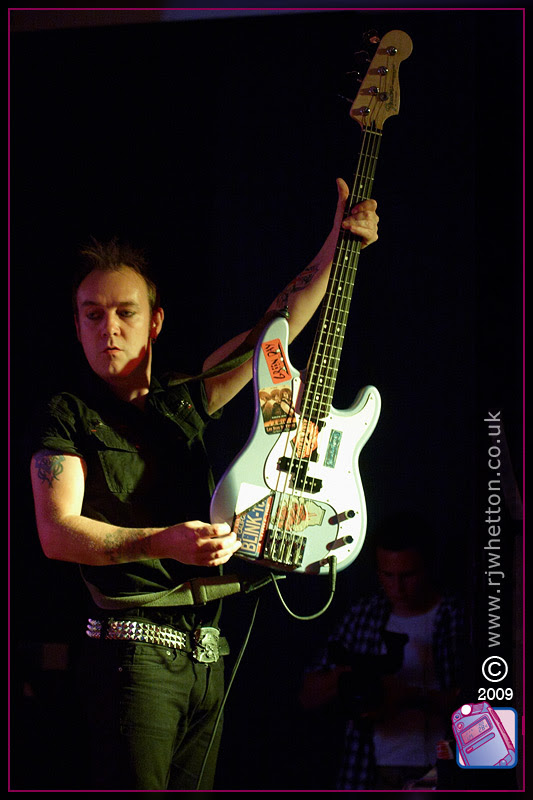 Green Day Tribute, Green Bay at Mr Kyps. Photographs by Robert Whetton Dorset Photographer