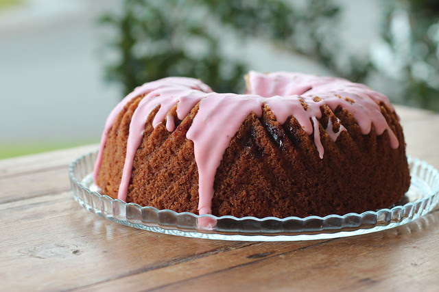 Cranberry Crème Fraîche Bundt