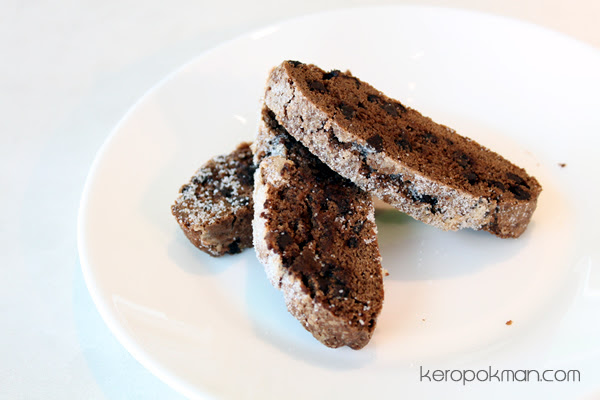 Chocolate Chip Biscotti