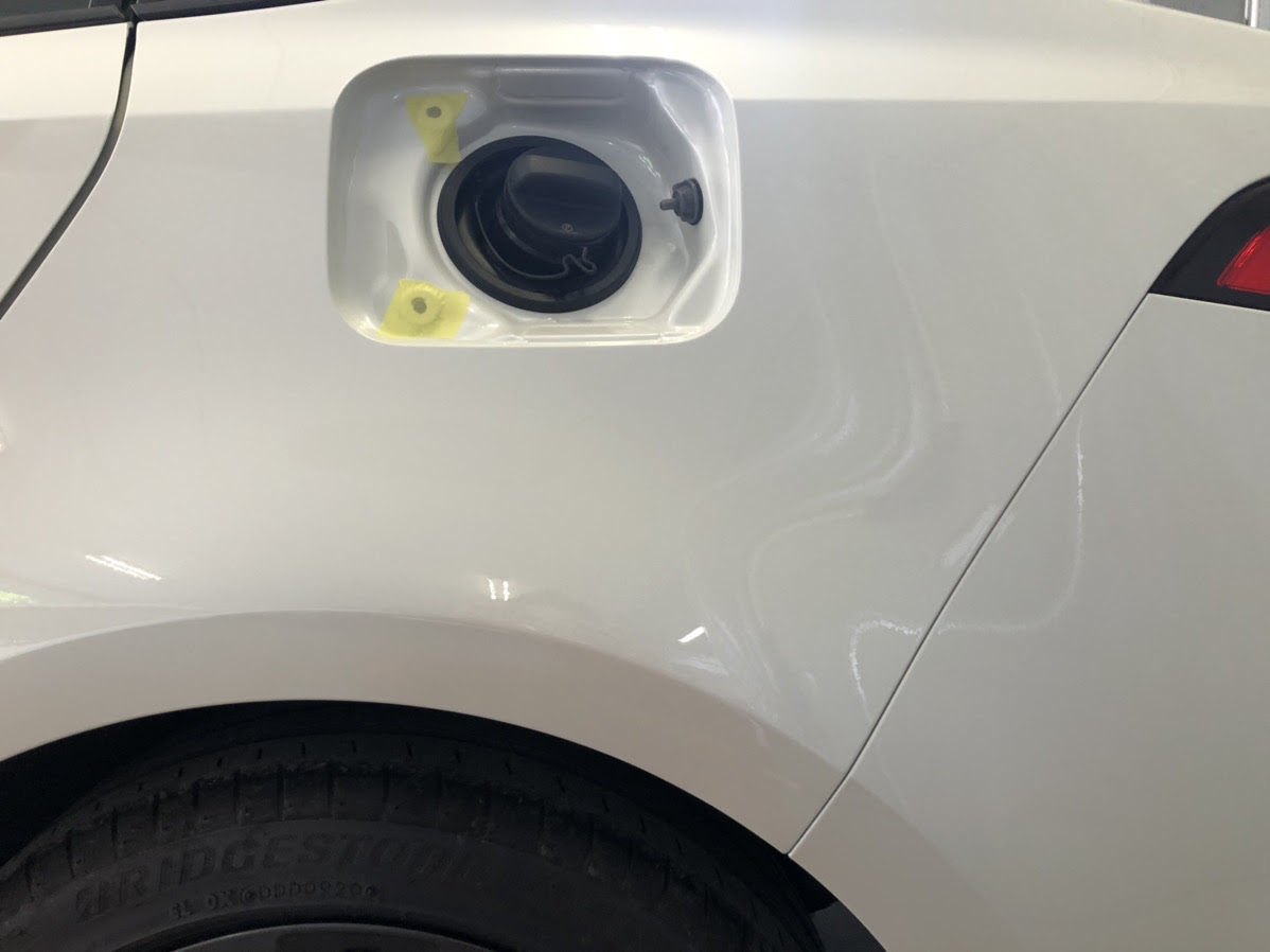 カローラ 左リアクオーター リアバンパー左側 鈑金修理 足立区 鈑金の速太郎